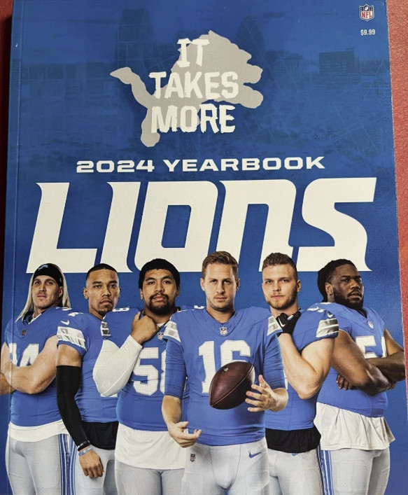 DETROIT LIONS YEARBOOK